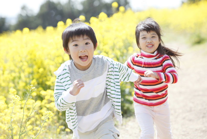 子ども達の達成感と意欲に満ちた、笑顔があふれる大阪市の保育園です